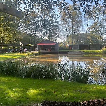 Unieke Chalet Aan Het Water Lille Kültér fotó
